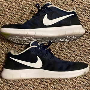 Nike Free Rn - Men’s 10